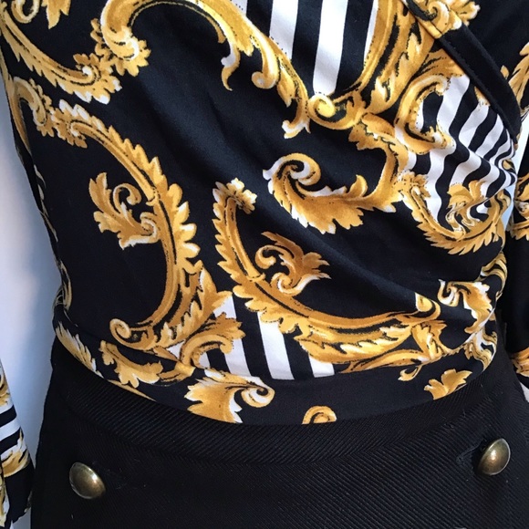 Faux Wrap Scroll Print Top - Picture 6 of 8